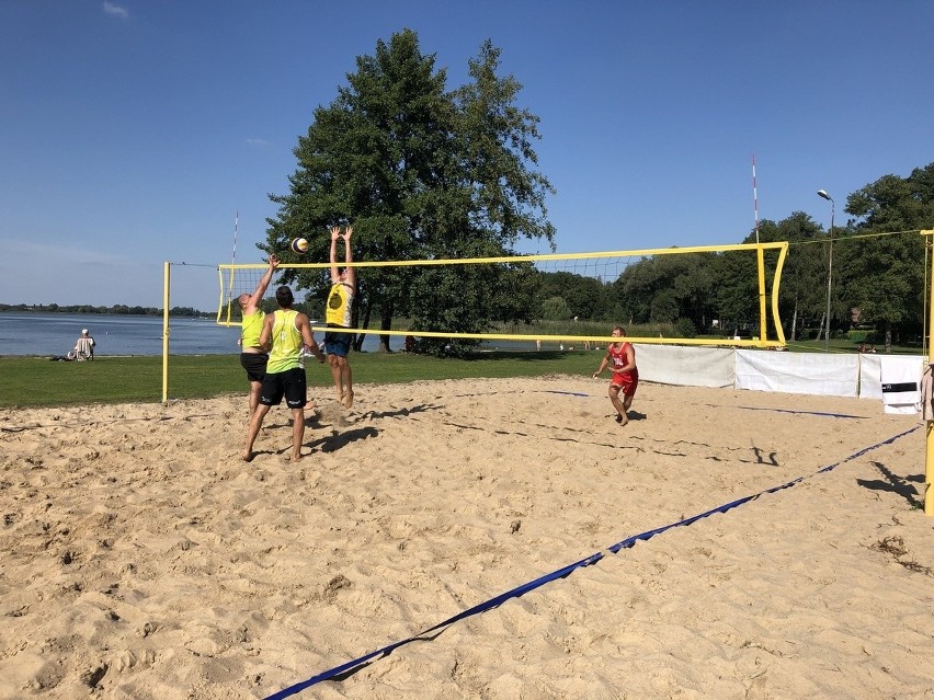 Radziejowscy policjanci najlepsi w siatkówce plażowej w garnizonie kujawsko-pomorskim