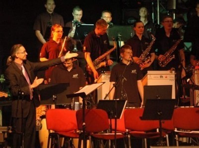 Podczas Jazzobrania na scenie razem z gwiazdą wieczoru Jose Torresem zagra oleski Wind Band - młodzieżowy big band  z Olesna pod batutą Korneliusza Wiatra.