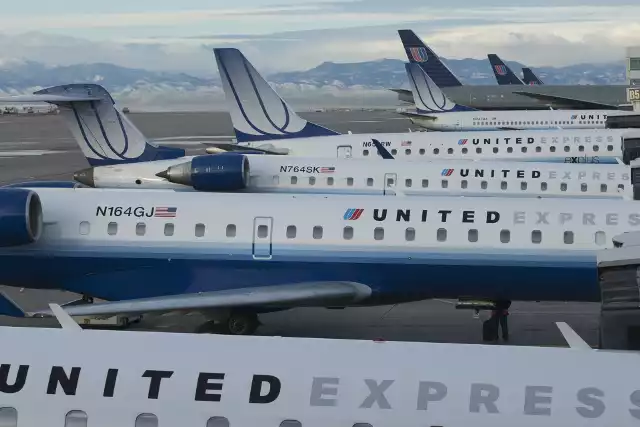 Maszyna United Airlines ze 165 pasażerami na pokładzie szczęśliwie wylądowała w Denver.