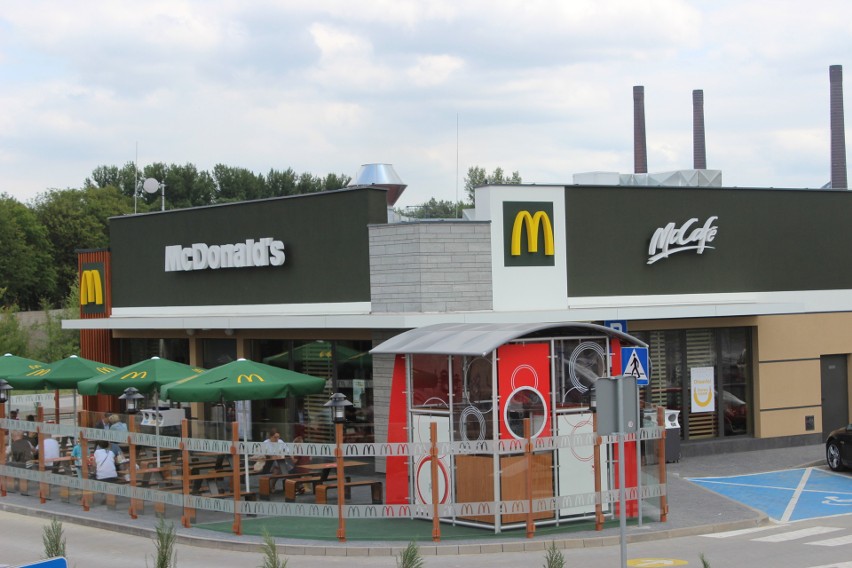 20 lipca otwarta została nowa restauracja sieci McDonald's w...