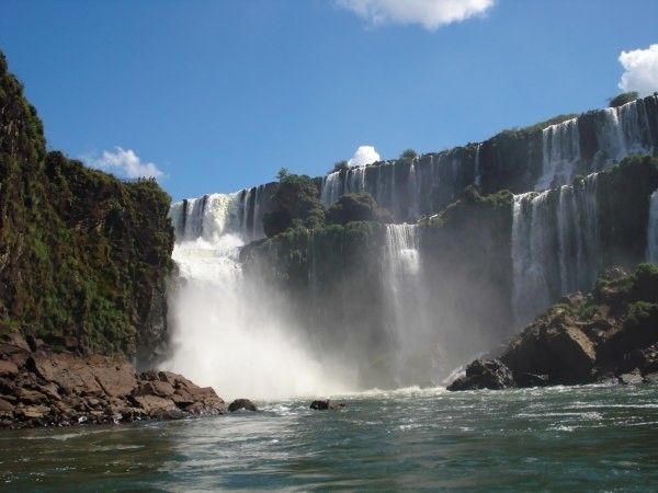 Foz do Iguacu to największy i napotężniejszy wodospad w...