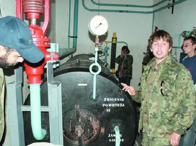 Zbiornik powietrza zapewniał przetrwanie żołnierzom zamkniętym w podziemnym bunkrze.