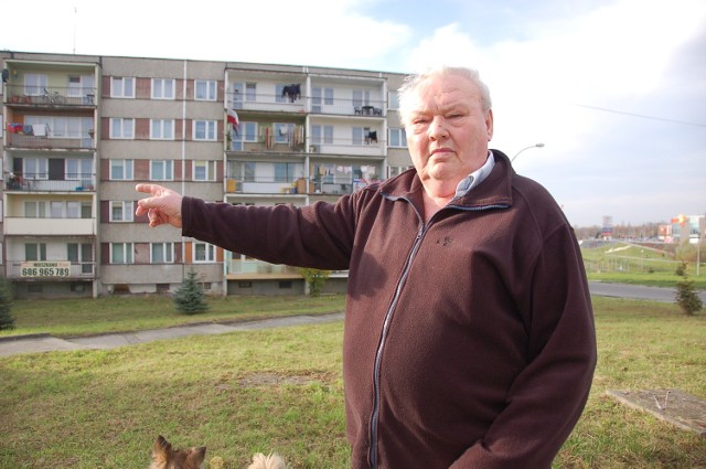 Staram się płacić czynsz w terminie. W zamian chciałbym mieszkać w ładnym bloku - mówi Jerzy Kołodziejczak