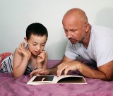 "List do chłopca z latarką", czyli fotograficzna opowieść o relacjach ojca z synem