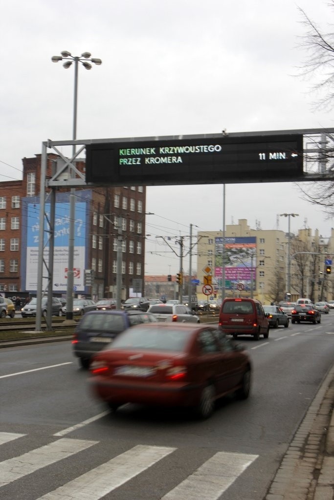 Wrocław: Awaria tablic informujących o korkach. Szukają przyczyny (ZDJĘCIA)