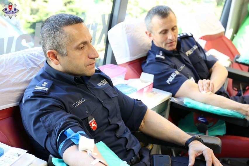 Syn policjantki z Białej Podlaskiej jest ciężko chory. Koledzy oddawali dla niego krew (ZDJĘCIA)                     