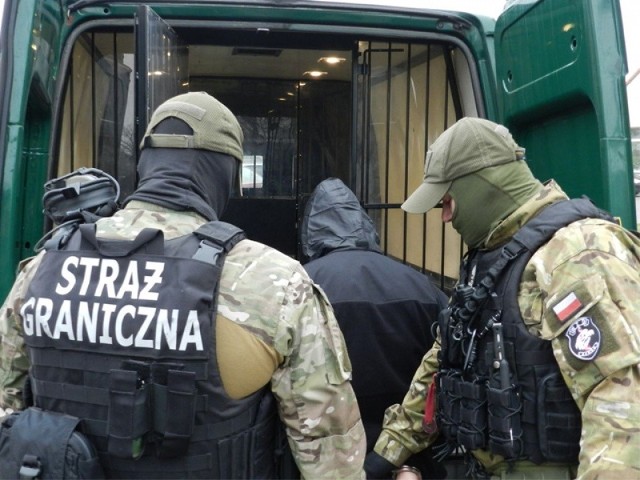 25-latek poszukiwany czerwoną notą Interpolu zatrzymany przez funkcjonariuszy Straży Granicznej ze Świecka