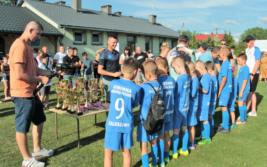 Turniej Drużyn Młodzieżowych Sanik Cup 2022 we Wrzawach. Jedenaście piłkarskich zespołów walczyło o medale. Kto wygrał? 