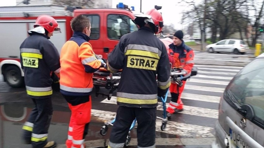 Trzy auta zderzyły się na skrzyżowaniu w Opolu