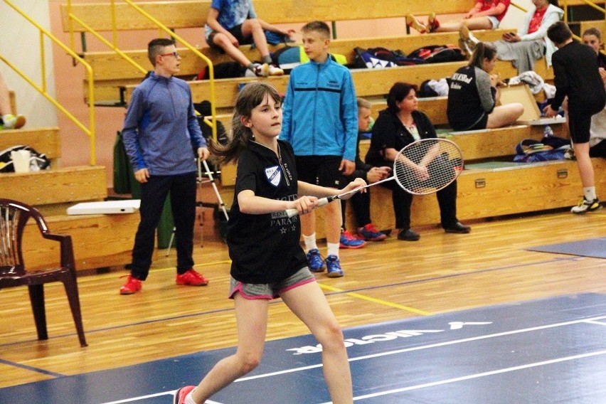 Bardzo dobry występ badmintonistów Orlicza we własnej hali. W Suchedniowie odbył się turniej młodzików i juniorów