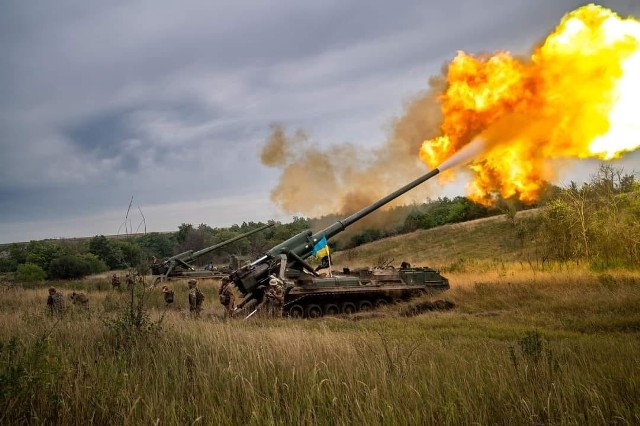 Ukraińska kontrofensywa postępuje na wielu kierunkach, a Rosjanie zostali odcięci od dróg, którymi dostarczali zaopatrzenie na front.