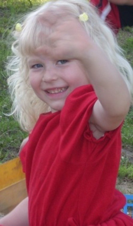 Ania Tomaszewska, lat 5, Olszanka