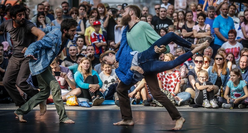 Międzynarodowy Festiwal Teatrów Plenerowych i Ulicznych FETA...