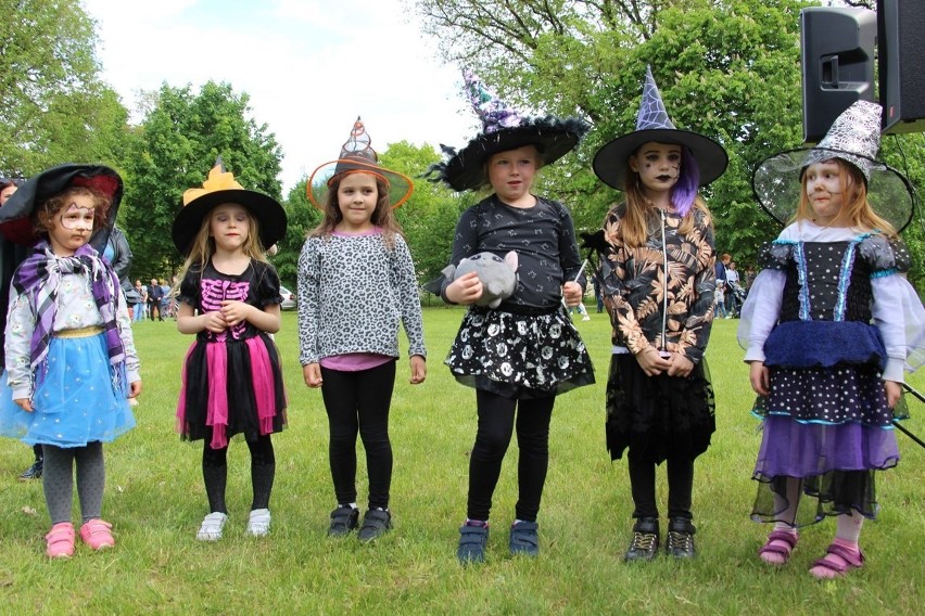 W Bliżynie na festynie pojawiły się małe czarownice.