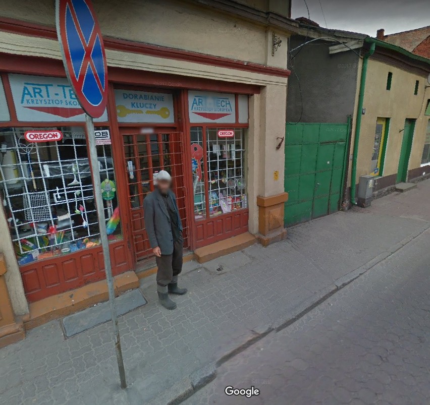 przyłapani przez kamerę Google Street View na ulicach Solca...