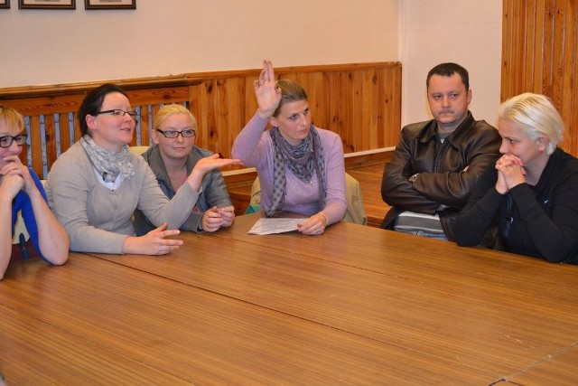 Najczęściej głos zabierały matki dzieci dojeżdżających ze Stopki do szkoły w Koronowie.