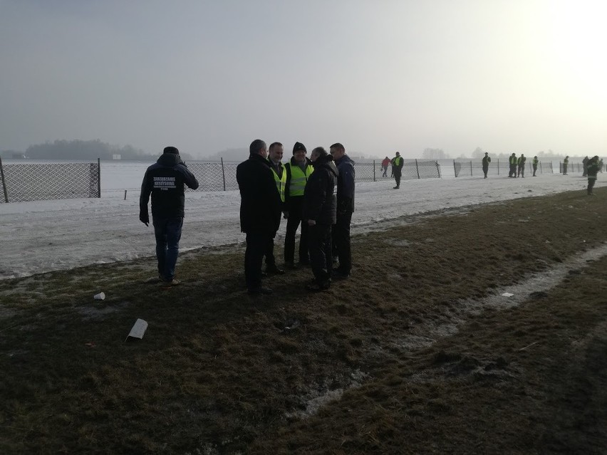 Wypadek na A1 koło Piotrkowa Trybunalskiego. Zderzenie kilkudziesięciu samochodów [ZDJĘCIA,FILM]