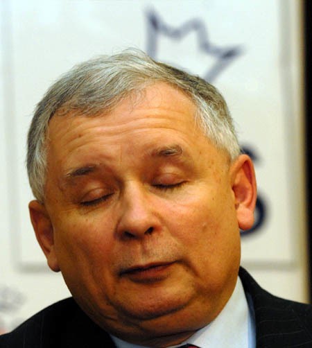 Jarosław Kaczyński. Ma 58 lat, jest doktorem nauk prawnych, poseł na Sejm, do 16 listopada szef rządu.