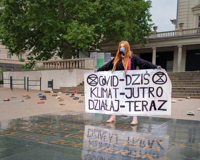 - Taki widok przypomina, że teraz na placu protest jest...