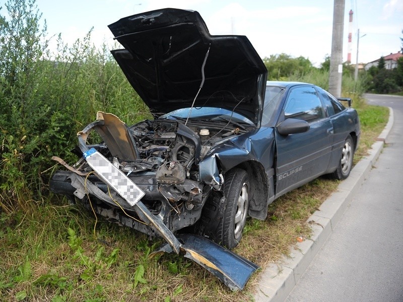 Zderzenie mitsubishi z tirem na obwodnicy Przemyśla [ZDJĘCIA]