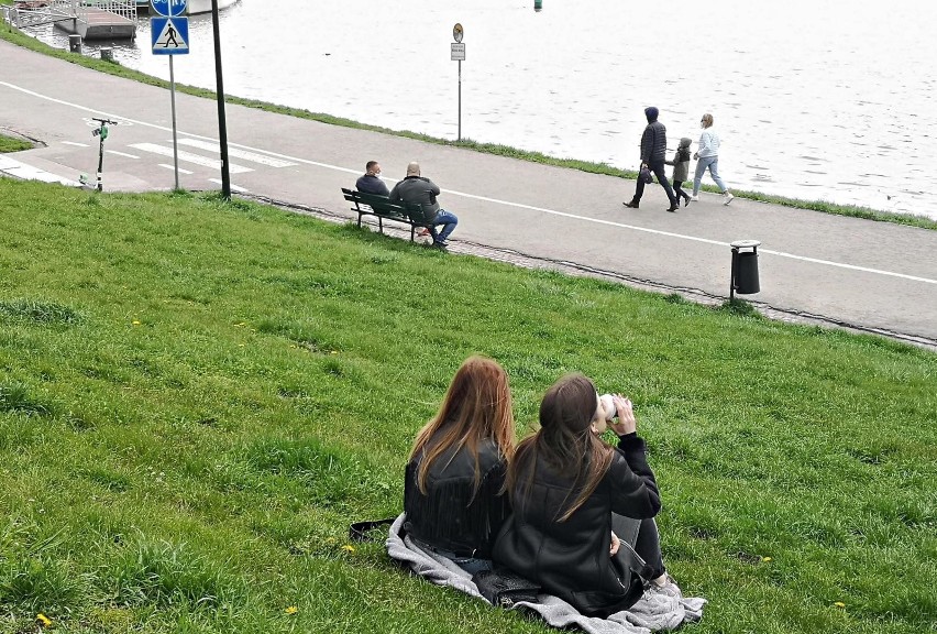 Od połowy maja Polacy będą mogli gromadzić się na imprezach...