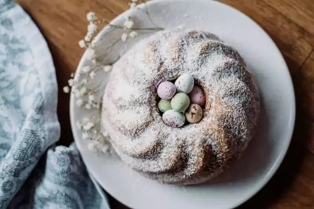 Babka ma wiele wariantów, co pozwala zaskoczyć gości.