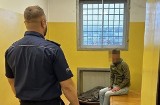 Włamał się do domku letniskowego, wypił znaleziony tam alkohol i... zasnął. 34-latek w rękach kartuskiej policji