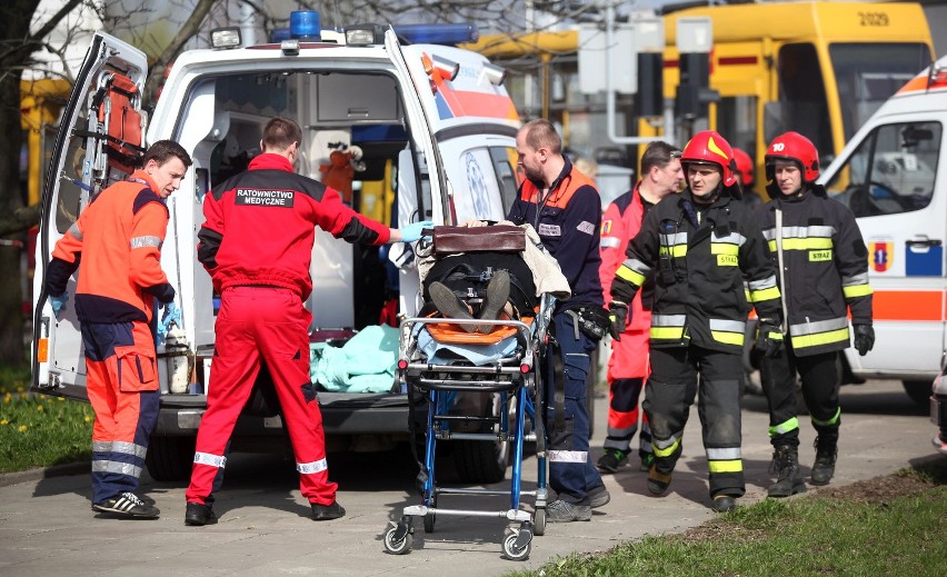 Wypadek tramwajów w Łodzi. Kilkanaście osób rannych! [ZDJĘCIA+FILM]