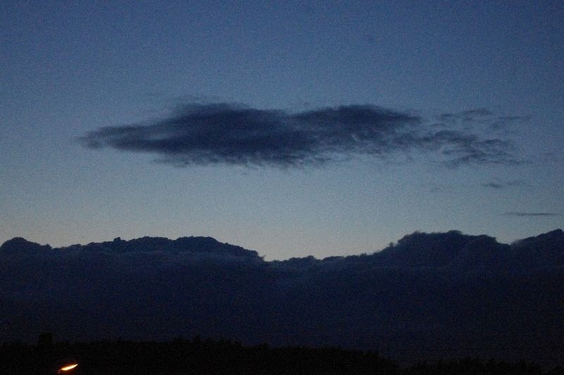 Groźne burze nad Świętokrzykiem. Wiatr zrywał dachy i łamał drzewa