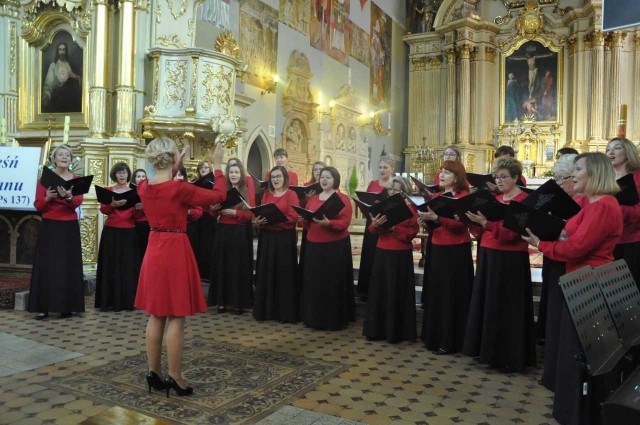 Każdy wyjazd zespołu Cantores Carvatiani na muzyczny festiwal kończy się nagrodami. Nie innaczej było w Rzeszowie