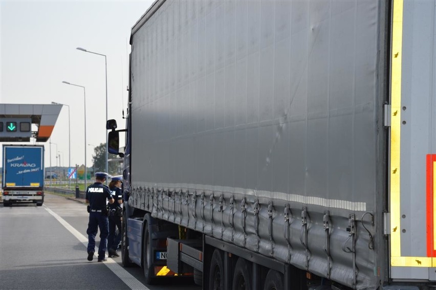 Akcja "TIR" na opolskim odcinku autostrady A4.