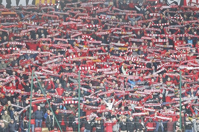 Fani Widzewa nie zasiądą na stadionie w Łęcznej