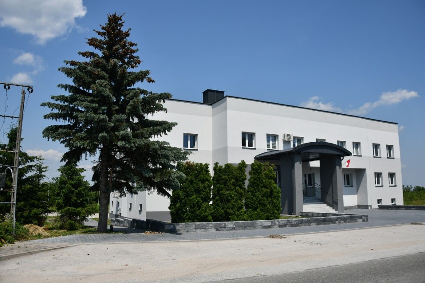 Nowy budynek biblioteki w Wiślicy.