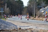 W Niechorzu na remontowanej DK 25 wprowadzono ruch wahadłowy. Zdjęcia z placu budowy