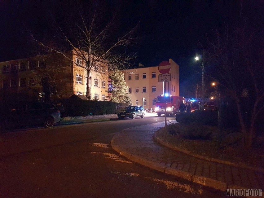 Pożar w szkole przy Grudzickiej w Opolu.