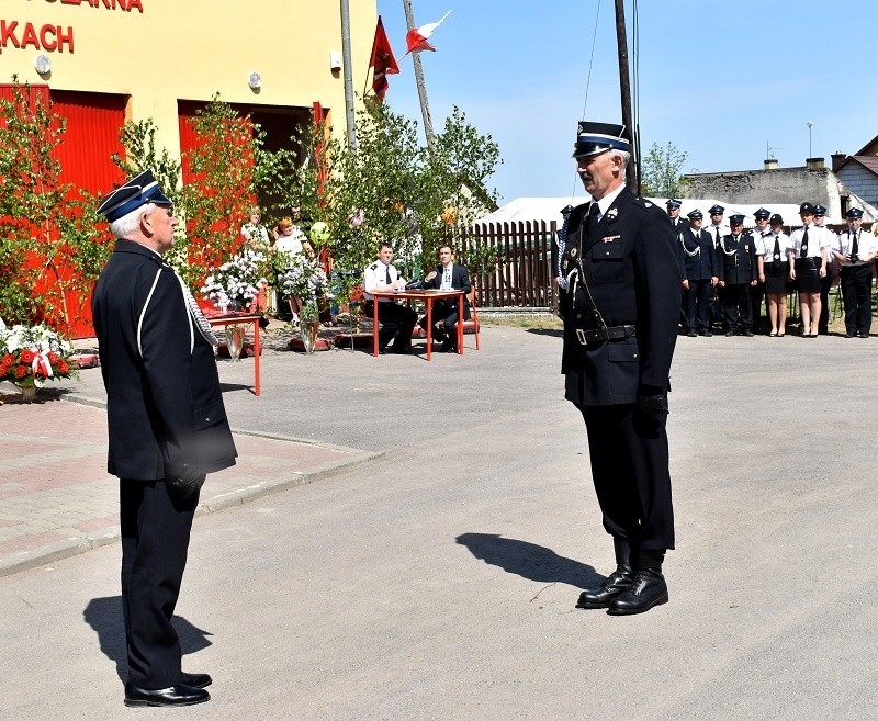 Jednostka Ochotniczej Straży Pożarnej w Kurozwękach istnieje od 100 lat. Uroczyście o tym przypomniano 5 maja [ZDJĘCIA]