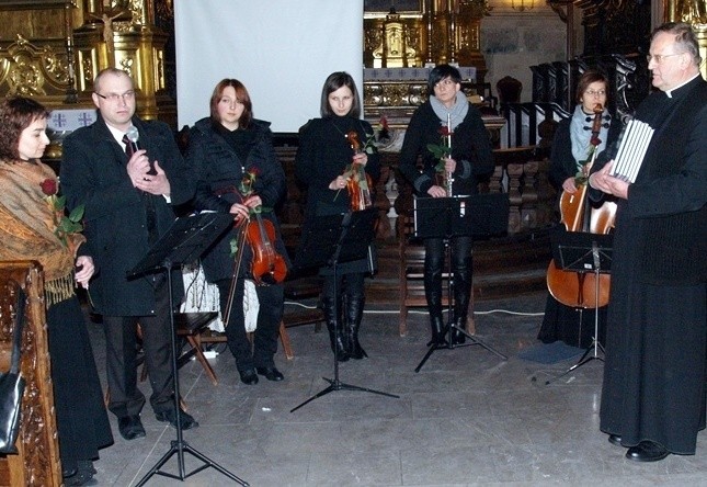 Ciekawy koncert w opatowskiej kolegiacie