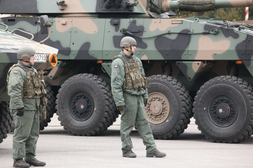 Prezydent Andrzej Duda w Rzeszowie u podhalańczyków dziękował żołnierzom za doskonale wykonywane zadania [ZDJĘCIA, WIDEO]