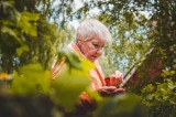 Samotni seniorzy z Gorzowa piszą listy i czekają na Mikołaja. Każdy może nim zostać!