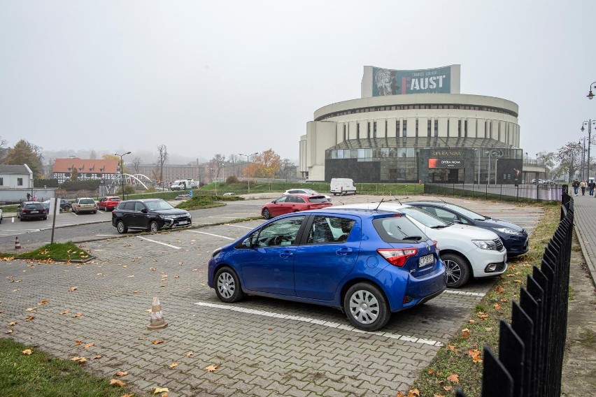 Postępowanie przetargowe w sprawie budowy czwartego kręgu...