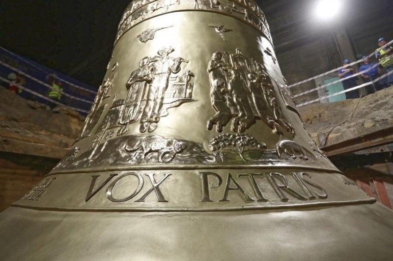 Śląska firma wykonała największy kołysany dzwon na świecie...