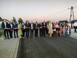 Droga ze Starej Błotnicy do Młodyń Górnych już otwarta. Kosztowała około 8 milionów złotych i połączyła dwie gminy powiatu białobrzeskiego 