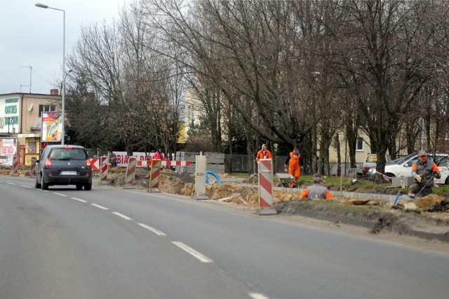 21.03.2014 Bydgoszcz - wymiana latarnii ulicznych przy ul. Ujejskiego