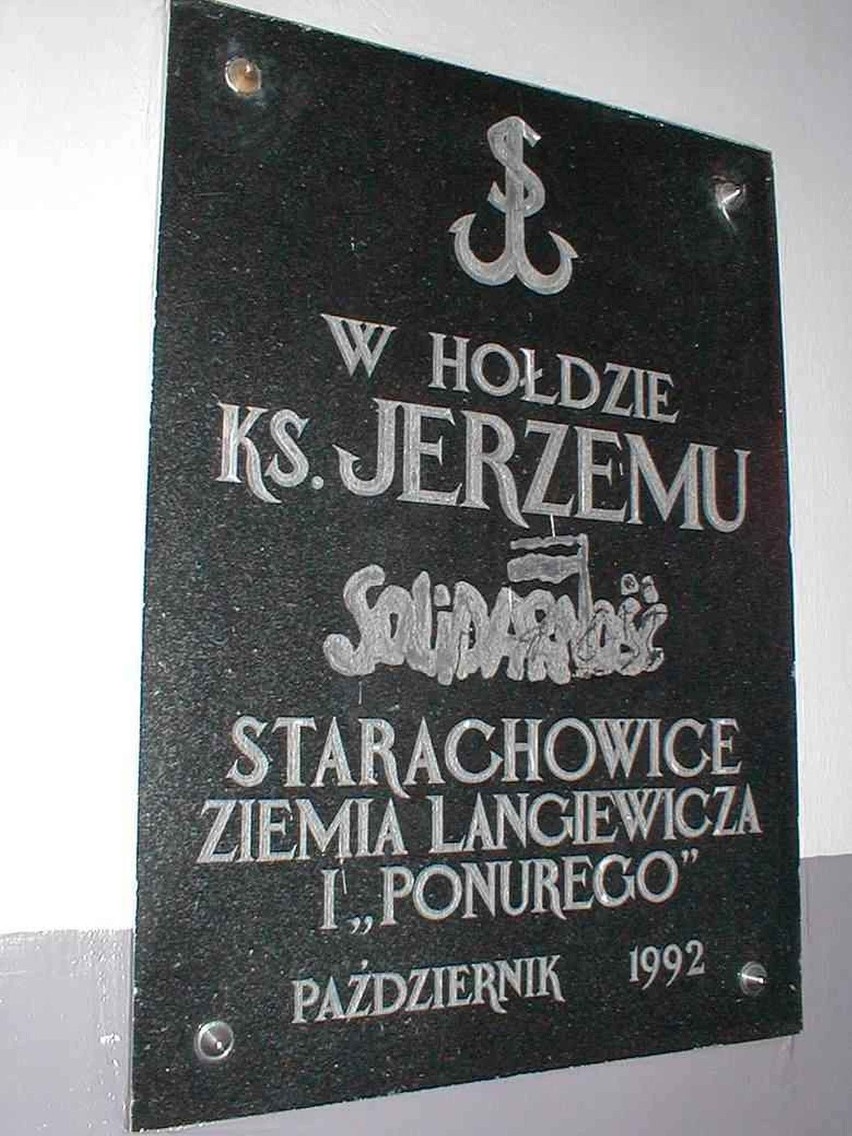 W Starachowicach skromne obchody 36. rocznicy śmierci księdza Jerzego Popiełuszki [ZDJĘCIA]