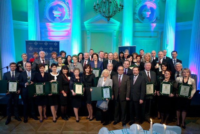 W kategorii banki spółdzielcze i małe banki lokalne kapituła XIII edycji konkursu nagrodziła godłem promocyjnym m.in. Pomorski Bank Spółdzielczy w Świdwinie.