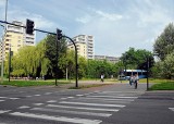 Wolą dłuższą linię nowego tramwaju zamiast autostrady do centrum 