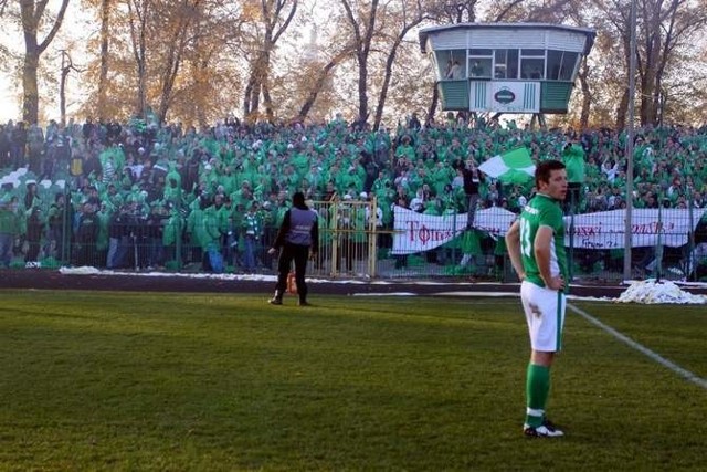 Kibice Radomiaka podczas derbów Radomia w 2010 roku