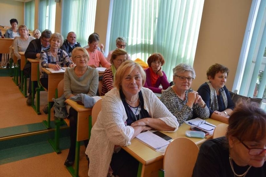 Człuchów. Konferencja z cyklu "Stefa seniora"