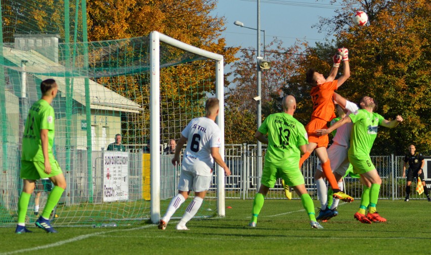 Stal Stalowa Wola pokonała w Boguchwale Rozwój Katowice 4:0....