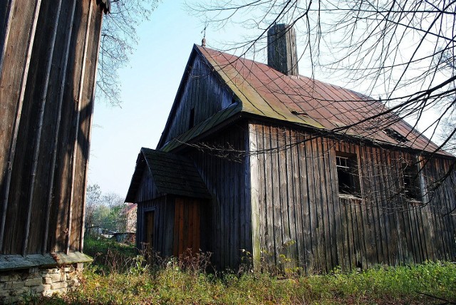 Drewniana cerkiew w Babicach w gm. Krzywcza to ślad wielowiekowej obecności Rusinów na tych terenach. Niezabezpieczona będzie niszczeć i wkrótce może zniknąć z krajobrazu.